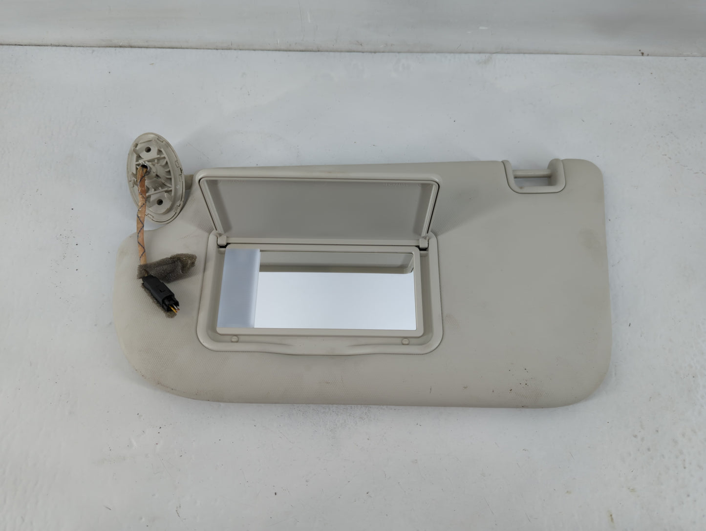 2013-2019 Ford Escape Sun Visor Shade Replacement Driver Left Mirror Fits Fits 2013 2014 2015 2016 2017 2018 2019 OEM Used A