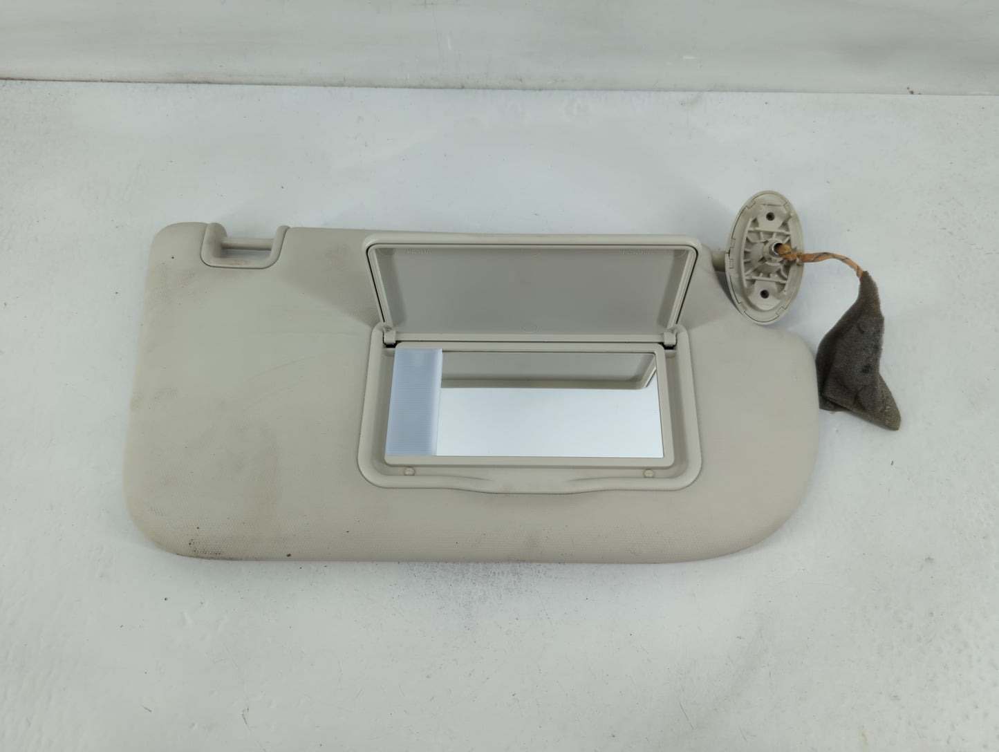 2013-2019 Ford Escape Sun Visor Shade Replacement Passenger Right Mirror Fits Fits 2013 2014 2015 2016 2017 2018 2019 OEM Us