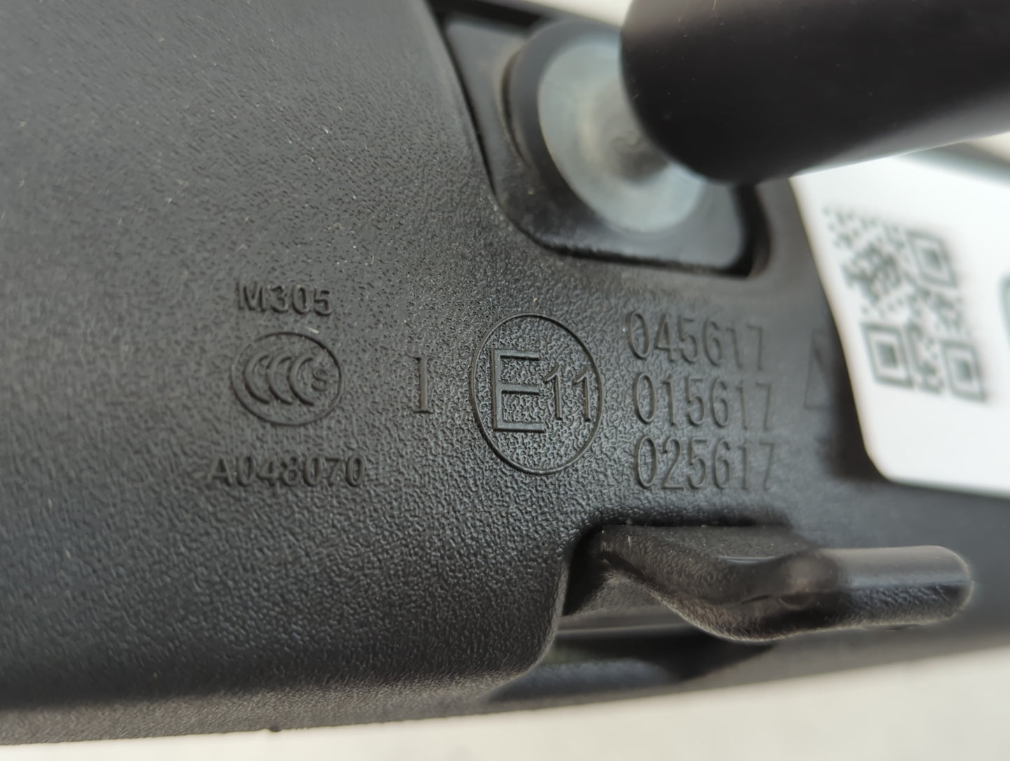 2017-2019 Ford Escape Interior Rear View Mirror Replacement OEM P/N:E11045617 E11025617 Fits Fits 2015 2016 2017 2018 2019 O