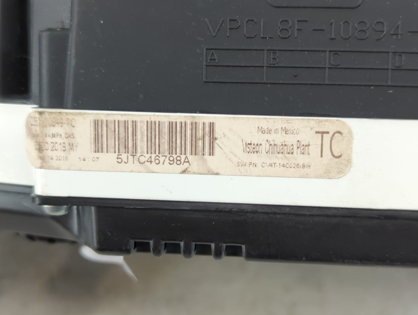 2018 Ford Escape Instrument Cluster Speedometer Gauges P/N:5JTC46798A Fits OEM Used Auto Parts - Oemusedautoparts1.com