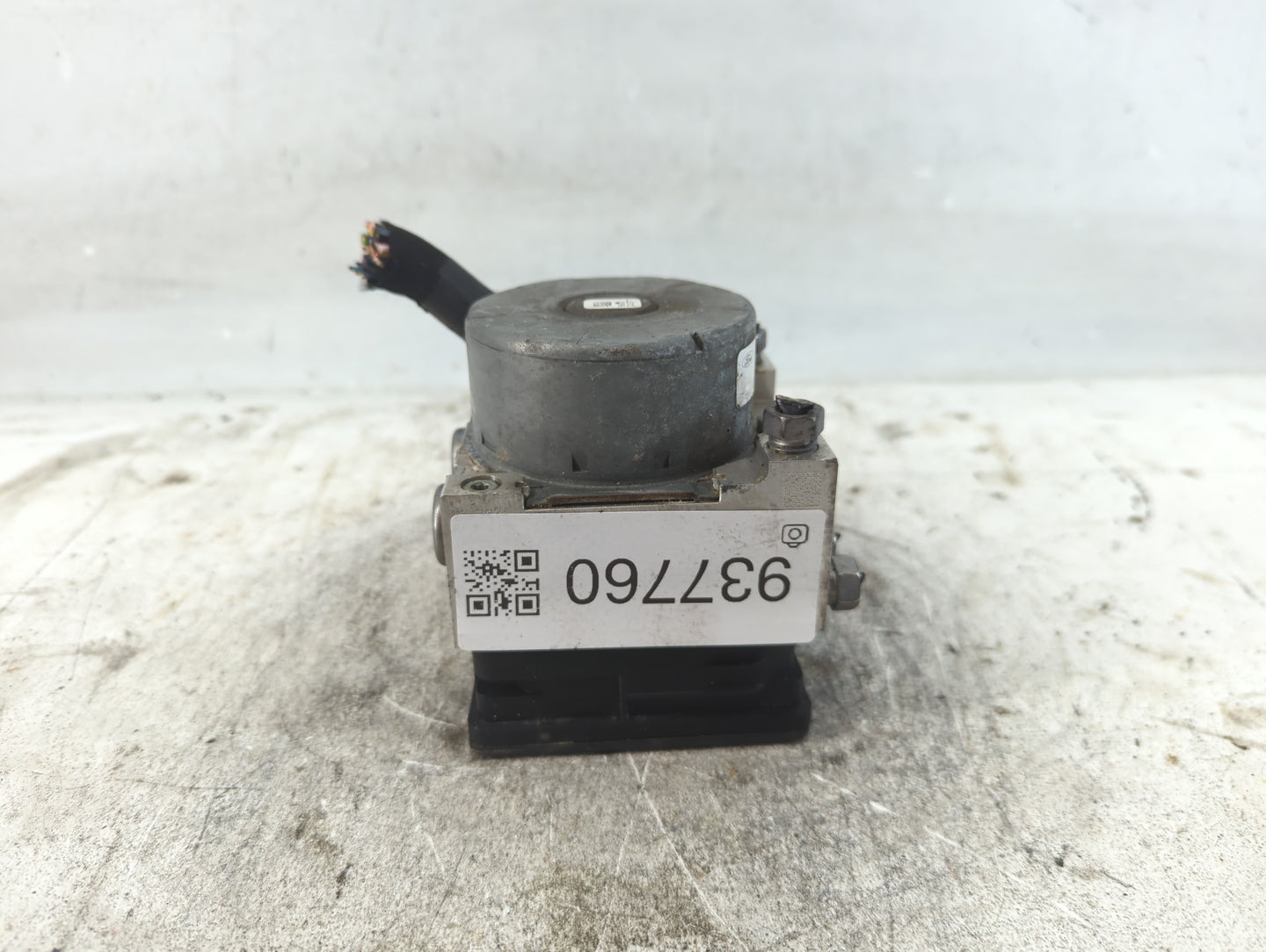 2017-2019 Ford Escape ABS Pump Control Module Replacement P/N:GV61-2C405-CJ Fits Fits 2017 2018 2019 OEM Used Auto Parts - O
