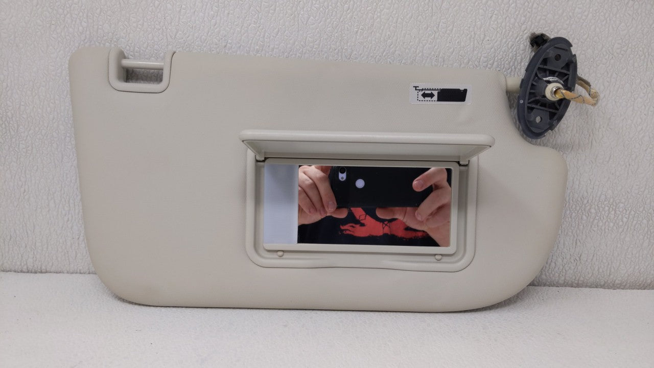 2018 Ford Escape Sun Visor Shade Replacement Passenger Right Mirror Fits Fits 2013 2014 2015 2016 2017 2019 OEM Used Auto Pa
