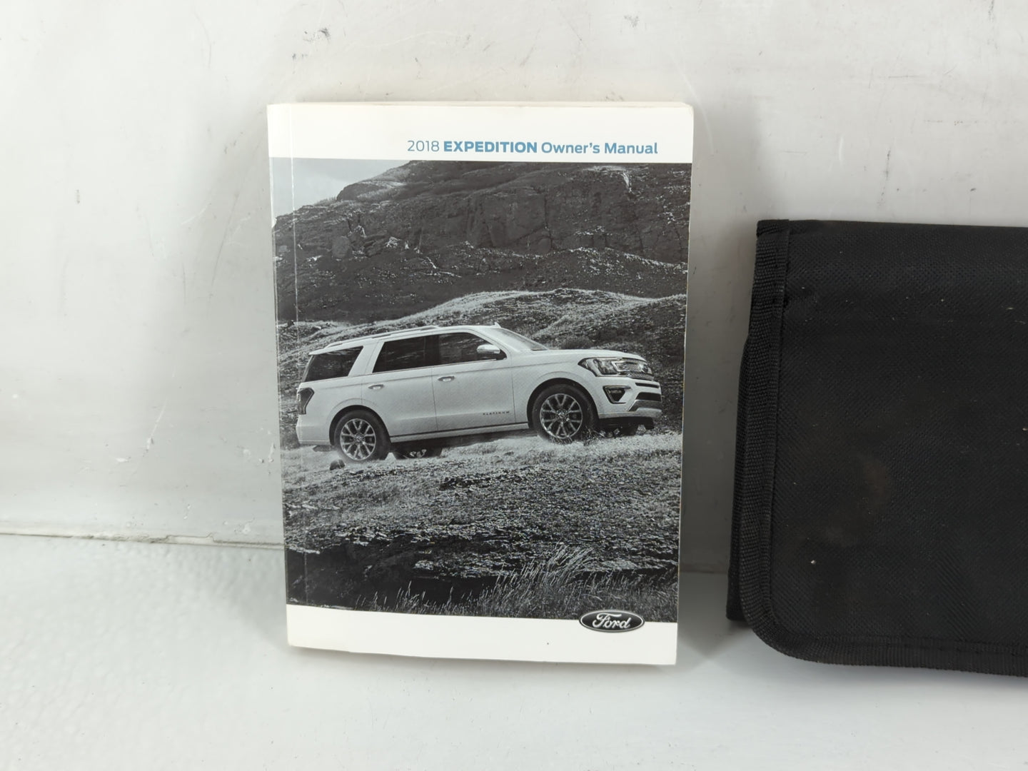 2018 Ford Expedition Owners Manual Book Guide P/N:JL1J 19A321 AC OEM Used Auto Parts - Oemusedautoparts1.com