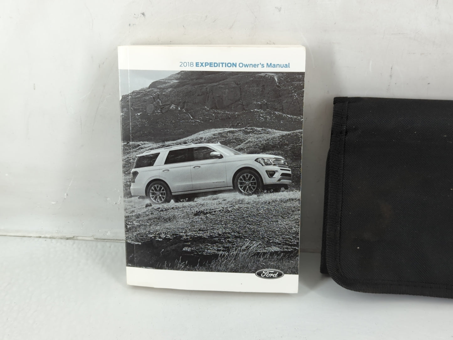 2018 Ford Expedition Owners Manual Book Guide P/N:JL1J 19A321 AC OEM Used Auto Parts - Oemusedautoparts1.com