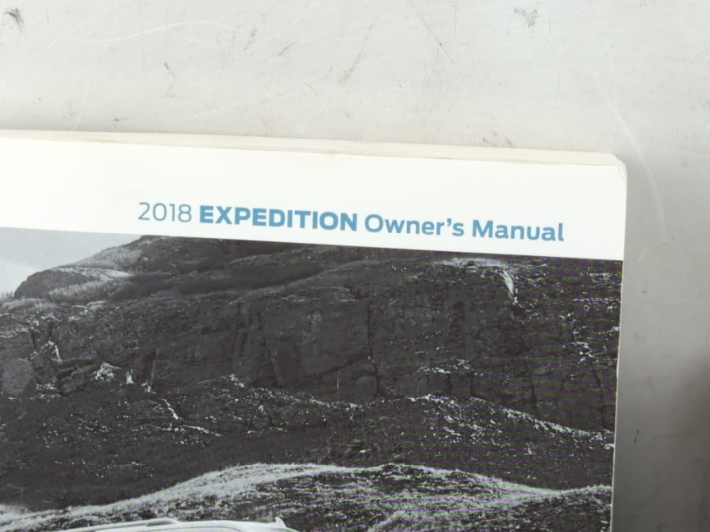 2018 Ford Expedition Owners Manual Book Guide P/N:JL1J 19A321 AC OEM Used Auto Parts - Oemusedautoparts1.com