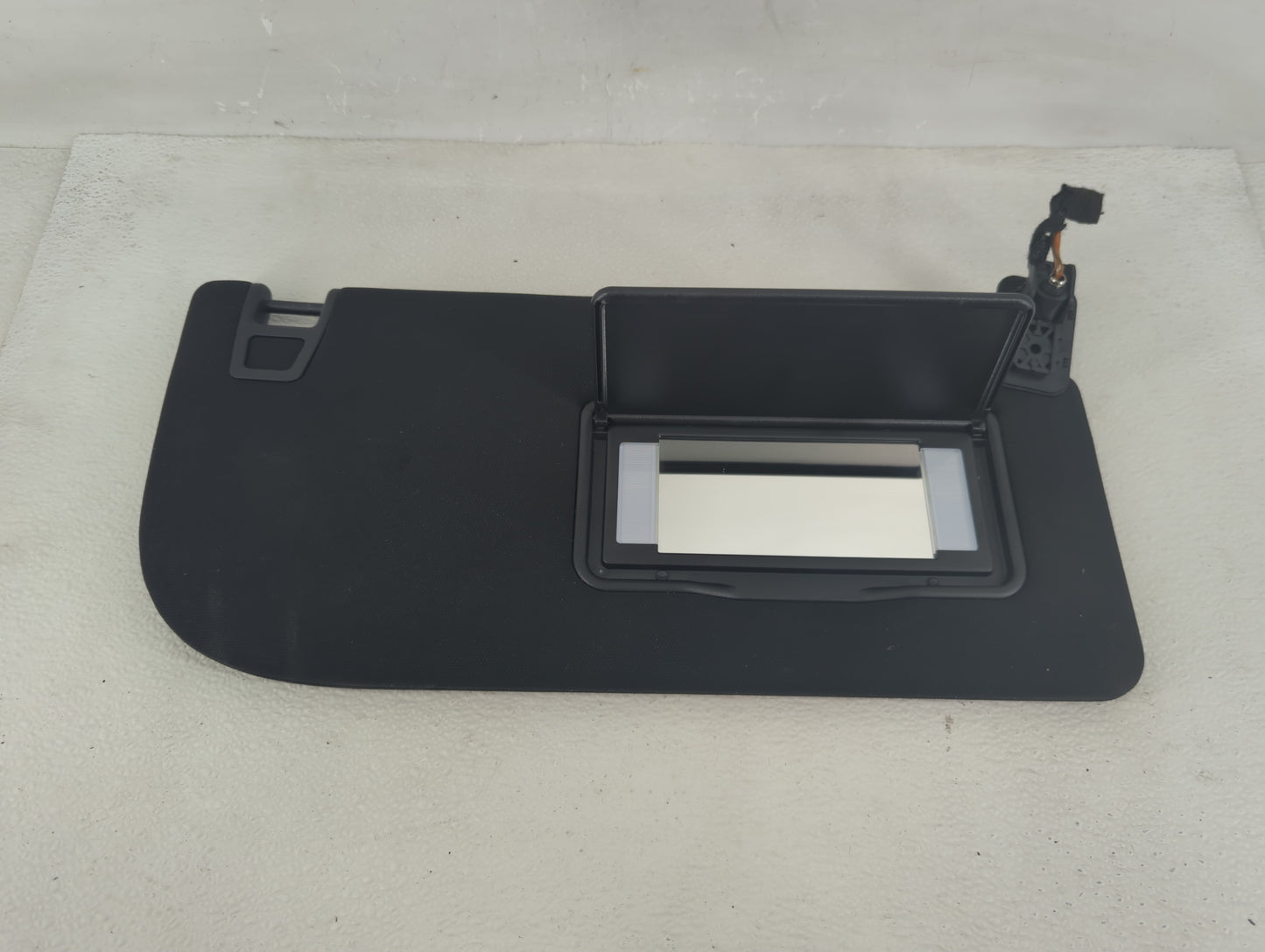 2018-2021 Ford Expedition Sun Visor Shade Replacement Passenger Right Mirror Fits Fits 2018 2019 2020 2021 OEM Used Auto Par