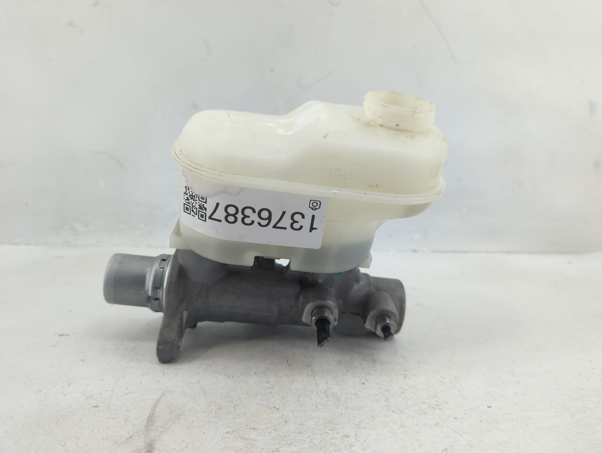 2018-2021 Ford Expedition Brake Master Cylinder 1376387 - Oemusedautoparts1.com