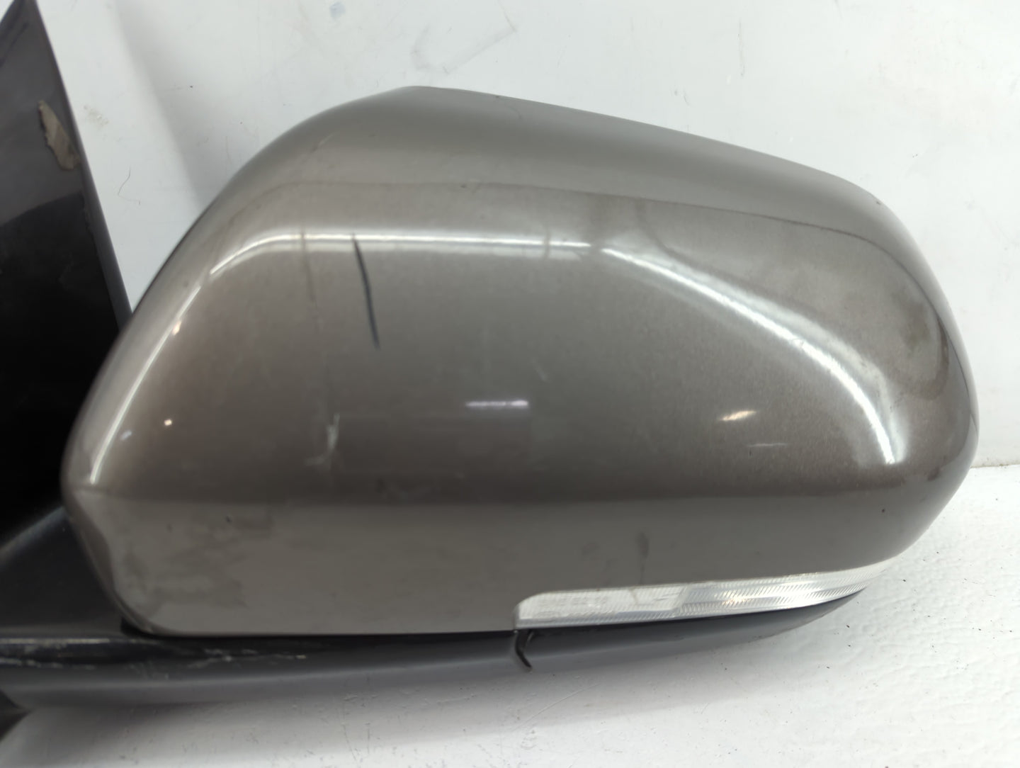2018 Ford Expedition Driver Side View Mirror - Left Door Mirror OEM Used - Oemusedautoparts1.com