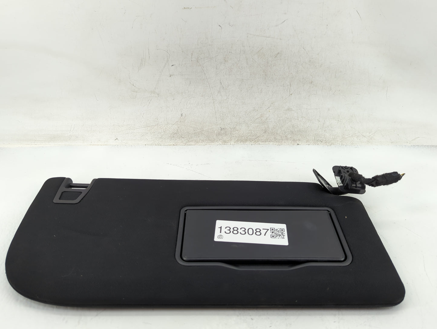 2018-2021 Ford Expedition Sun Visor Shade Replacement Passenger Right Mirror Fits Fits 2018 2019 2020 2021 OEM Used Auto Par