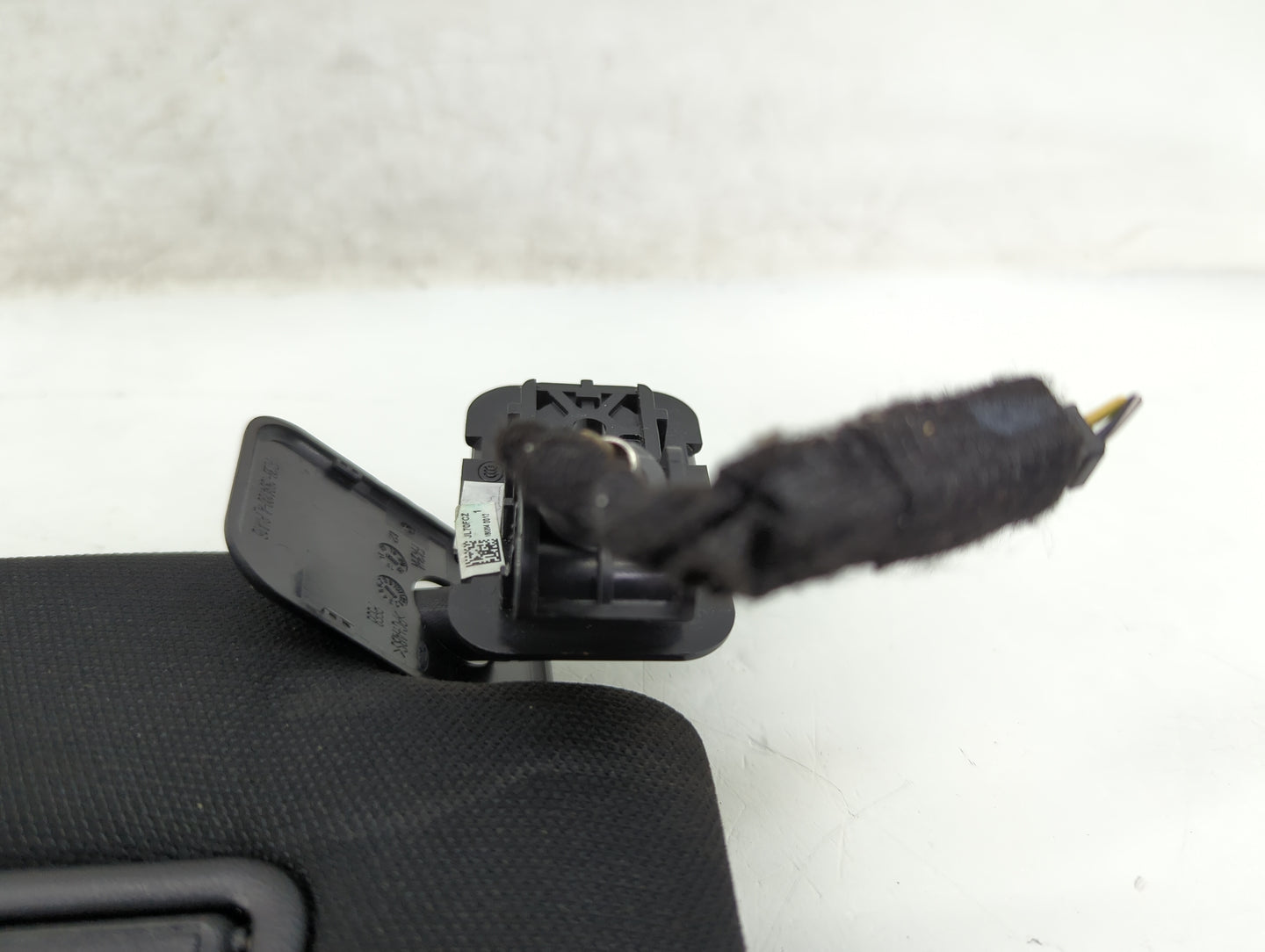 2018-2021 Ford Expedition Sun Visor Shade Replacement Passenger Right Mirror Fits Fits 2018 2019 2020 2021 OEM Used Auto Par