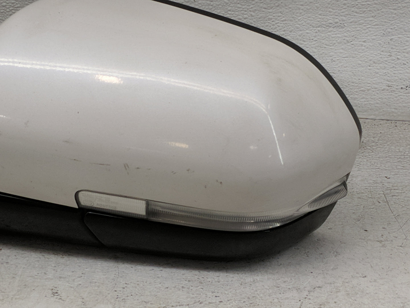 2018 Ford Expedition Driver Side View Mirror - Left Door Mirror OEM Used - Oemusedautoparts1.com