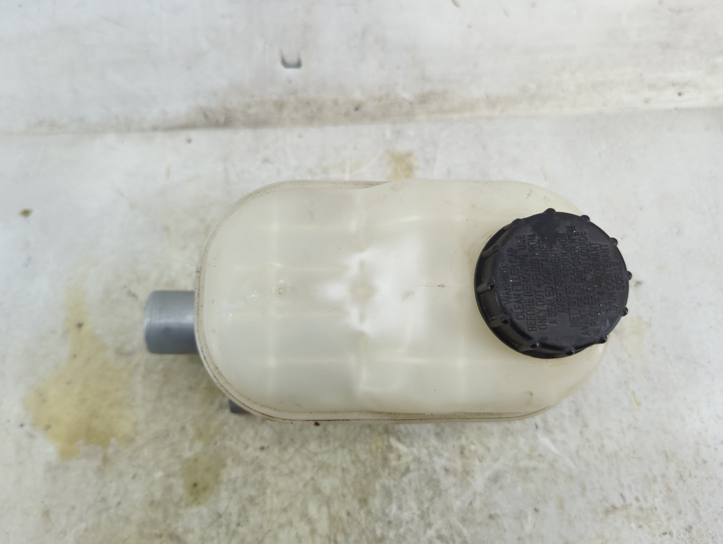 2018-2021 Ford Expedition Brake Master Cylinder 1496683 - Oemusedautoparts1.com