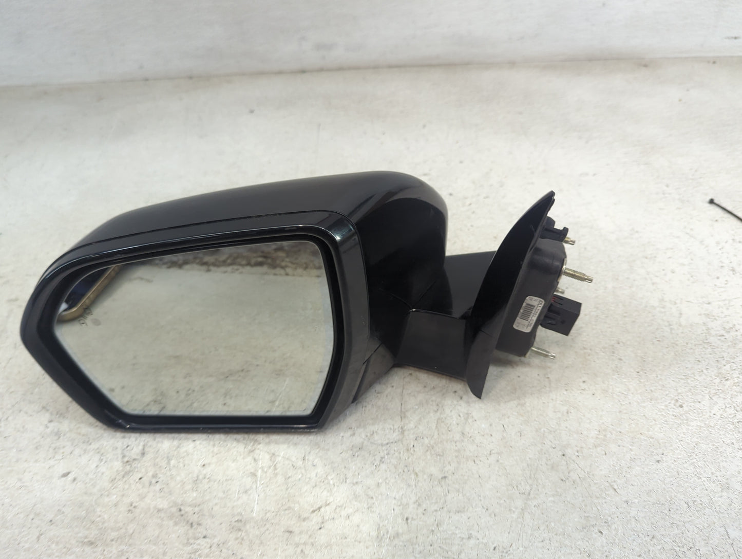 2018 Ford Expedition Driver Side View Mirror - Left Door Mirror OEM Used - Oemusedautoparts1.com