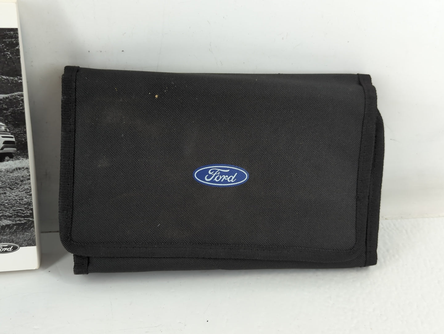 2018 Ford Expedition Owners Manual Book Guide P/N:JL1J 19A321 AA OEM Used Auto Parts - Oemusedautoparts1.com