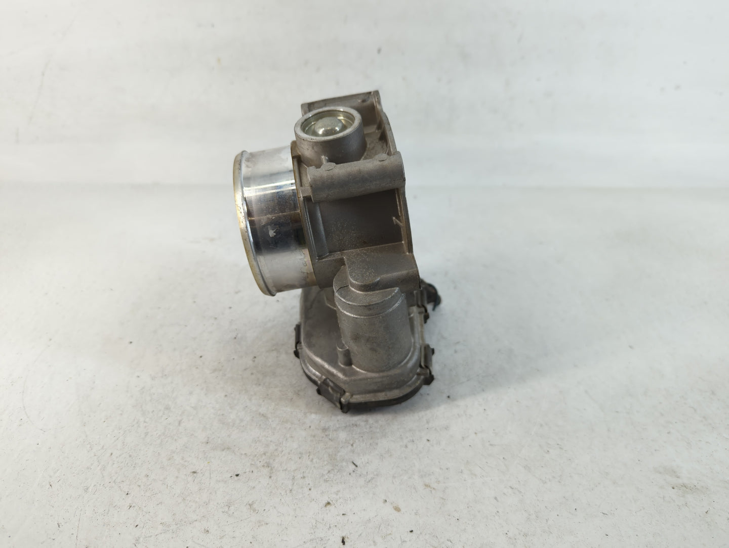 2018-2022 Ford Expedition Throttle Body P/N:HL3E 9F991 AA Fits Fits 2017 2018 2019 2020 2021 2022 OEM Used Auto Parts - Oemu