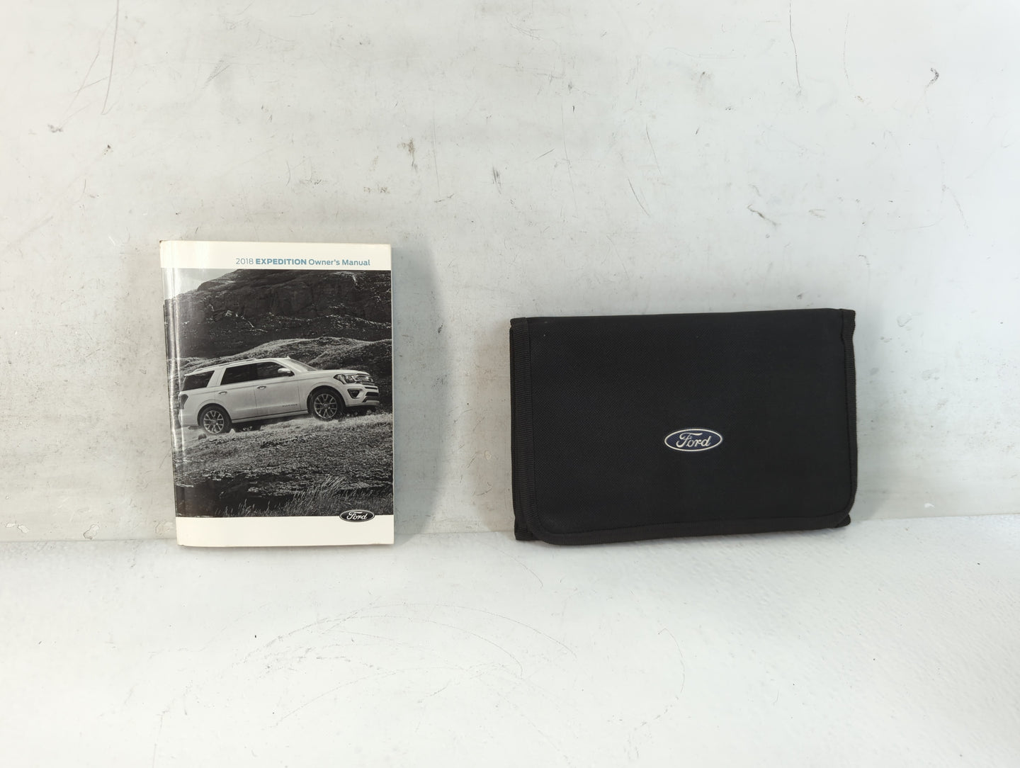 2018 Ford Expedition Owners Manual Book Guide P/N:JL1J 19A321 AB OEM Used Auto Parts - Oemusedautoparts1.com