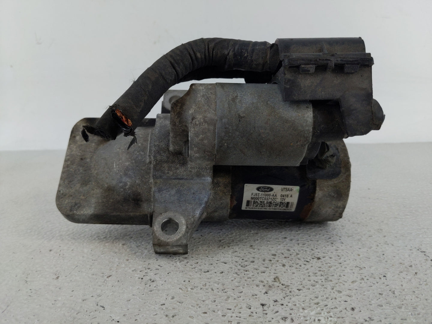 2013-2019 Ford Explorer Car Starter Motor Solenoid OEM P/N:M000TC0371ZC FJ5T-11000-AA Fits OEM Used Auto Parts - Oemusedauto