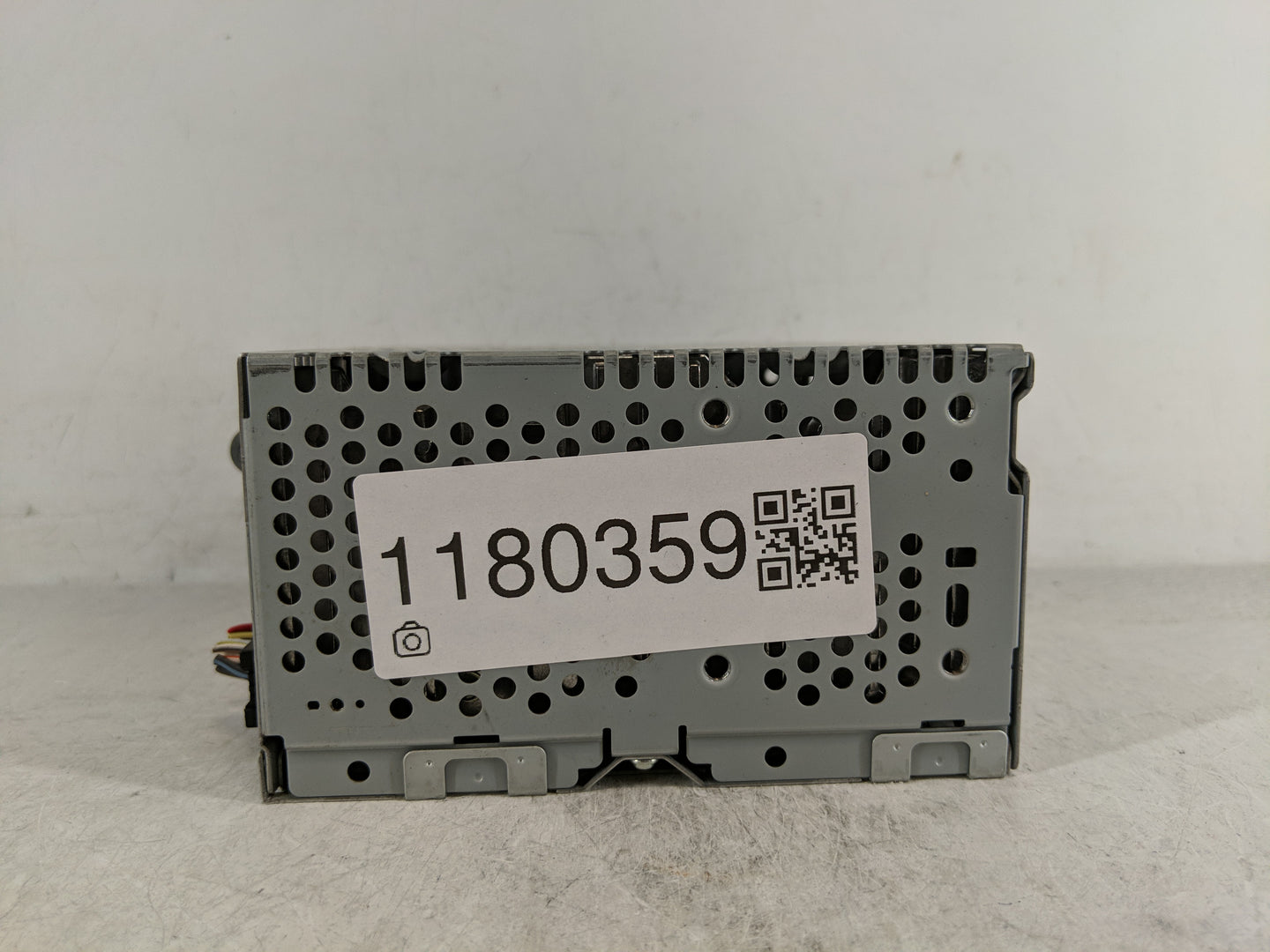 2018 Ford Explorer Radio AM FM Cd Player Receiver Replacement P/N:JB5T-18D832-AB Fits OEM Used Auto Parts - Oemusedautoparts