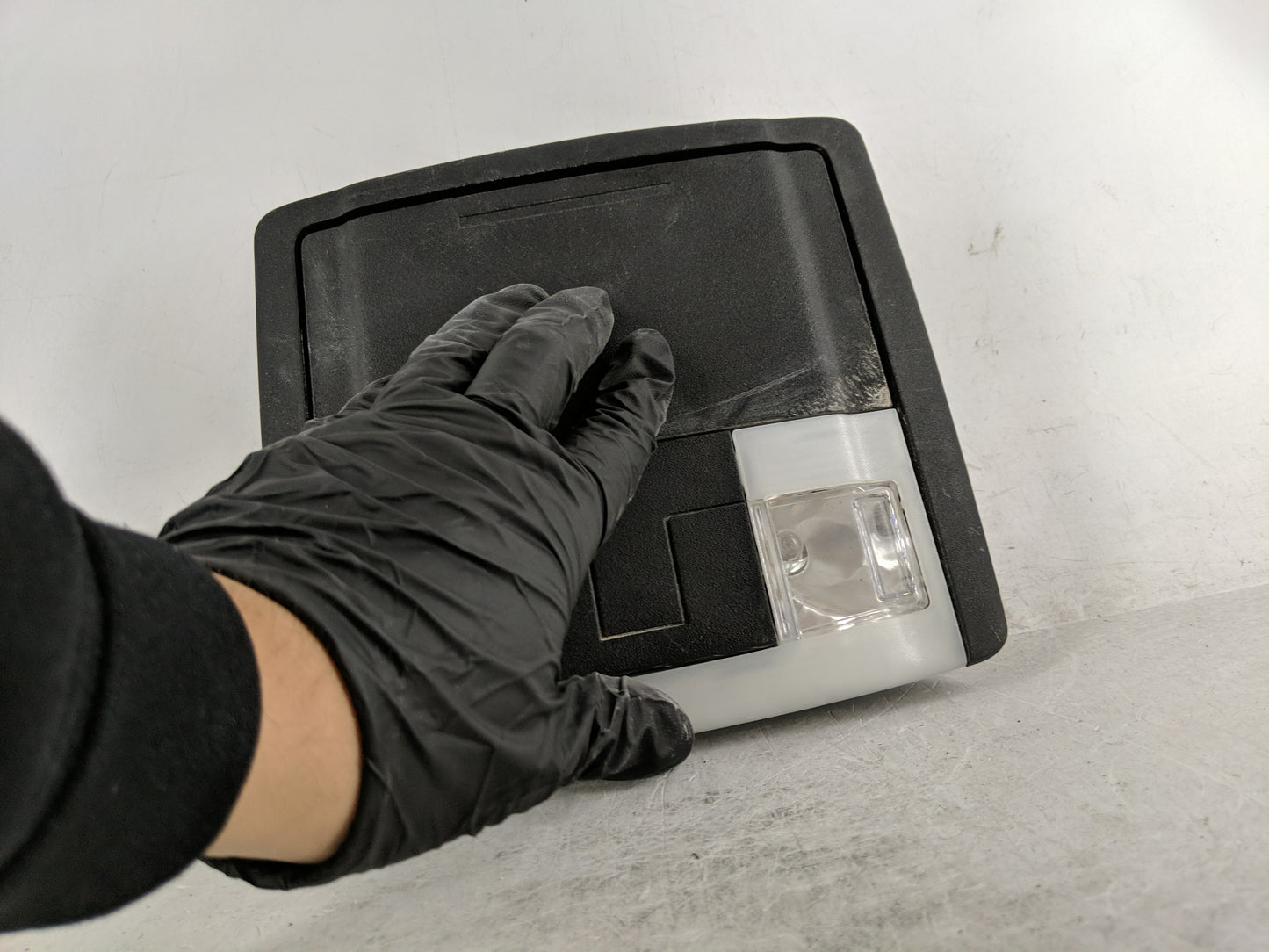 2018 Ford Explorer Overhead Roof Console - Oemusedautoparts1.com