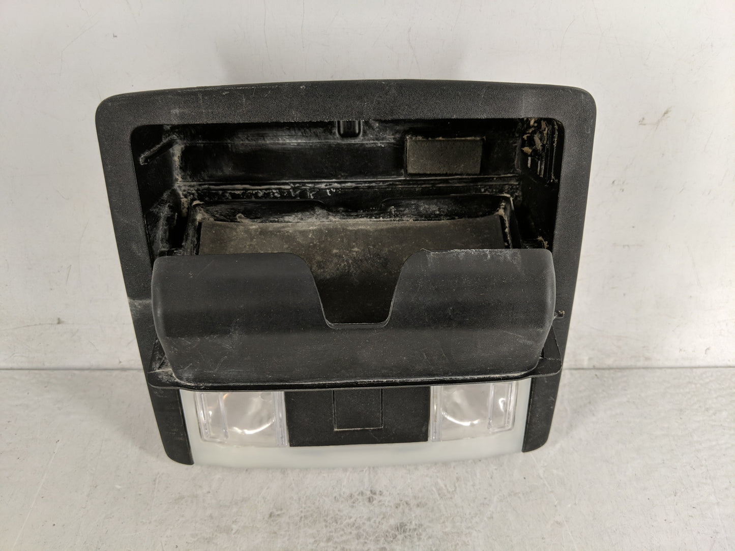 2018 Ford Explorer Overhead Roof Console - Oemusedautoparts1.com
