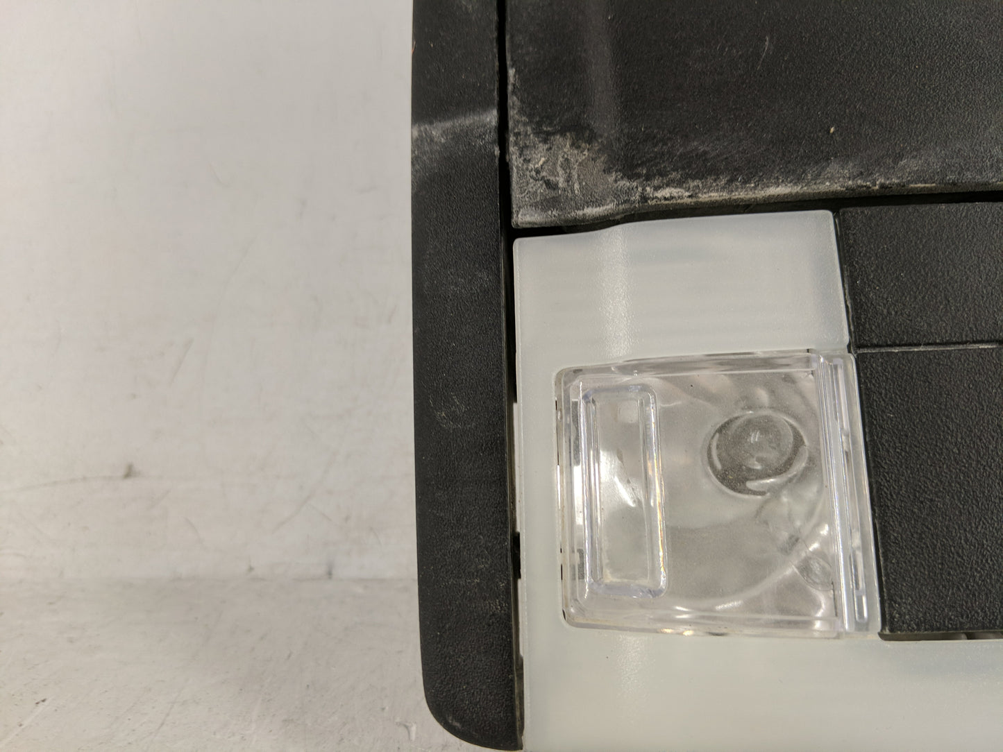 2018 Ford Explorer Overhead Roof Console - Oemusedautoparts1.com