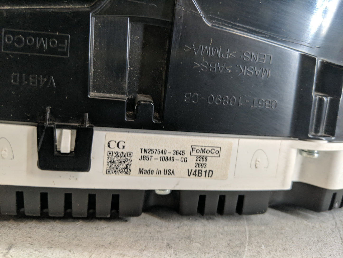 2018 Ford Explorer Instrument Cluster Speedometer Gauges P/N:JB5T-10849-CG Fits OEM Used Auto Parts - Oemusedautoparts1.com