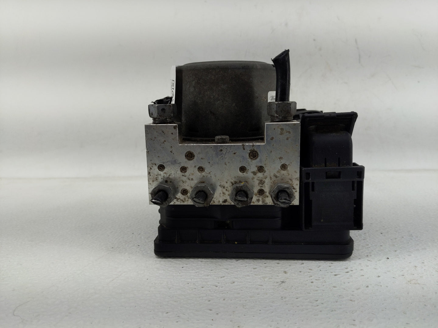 2018 Ford Explorer ABS Pump Control Module Replacement P/N:HB53-2C405-AC Fits OEM Used Auto Parts - Oemusedautoparts1.com