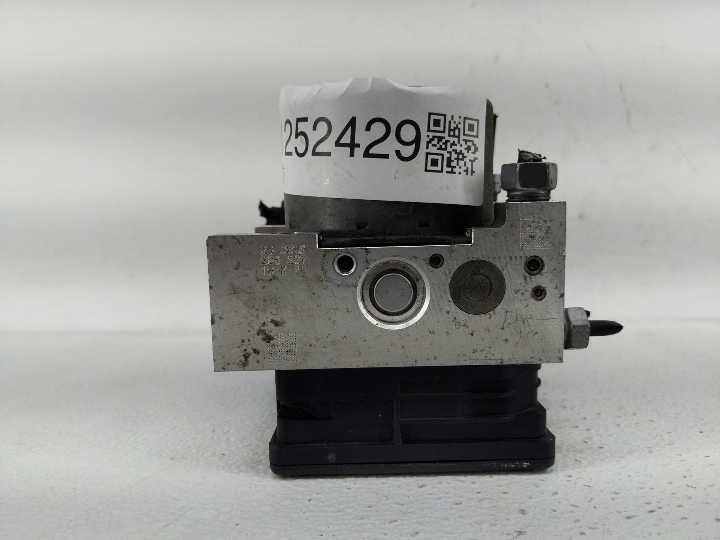 2018 Ford Explorer ABS Pump Control Module Replacement P/N:HB53-2C405-AC Fits OEM Used Auto Parts - Oemusedautoparts1.com