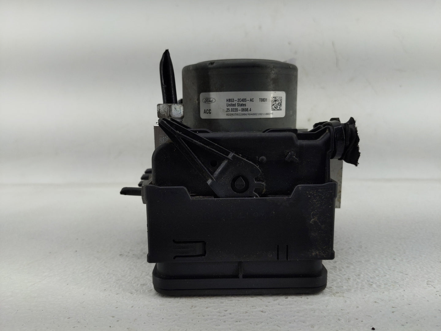2018 Ford Explorer ABS Pump Control Module Replacement P/N:HB53-2C405-AC Fits OEM Used Auto Parts - Oemusedautoparts1.com