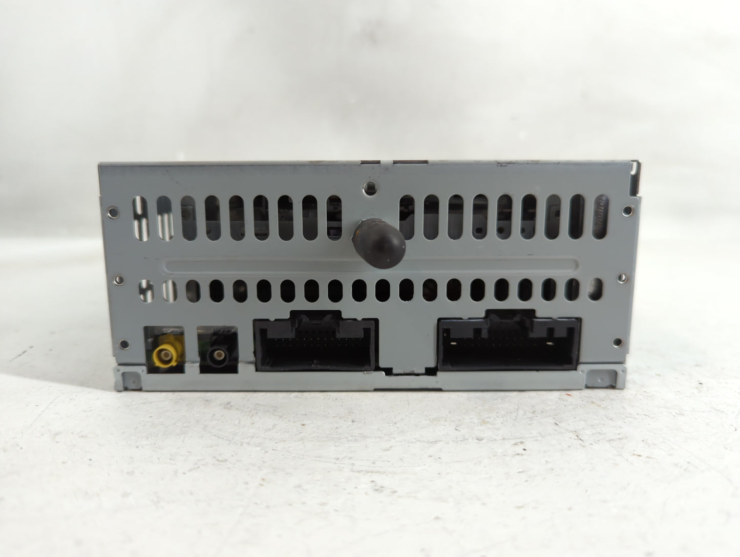 2018 Ford Explorer Radio AM FM Cd Player Receiver Replacement P/N:JB5T-19C107-HA Fits OEM Used Auto Parts - Oemusedautoparts