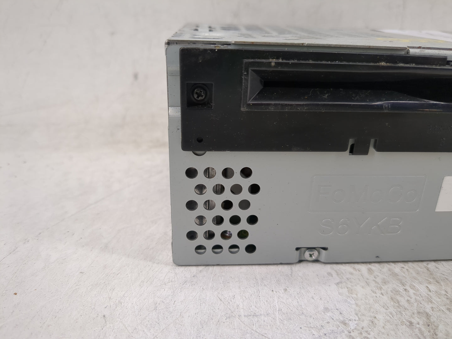 2018 Ford Explorer Radio AM FM Cd Player Receiver Replacement P/N:JB5T-19C107-HA Fits OEM Used Auto Parts - Oemusedautoparts