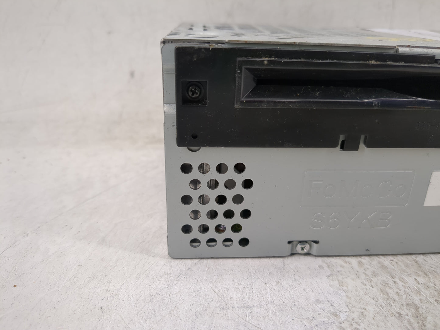 2018 Ford Explorer Radio AM FM Cd Player Receiver Replacement P/N:JB5T-19C107-HA Fits OEM Used Auto Parts - Oemusedautoparts