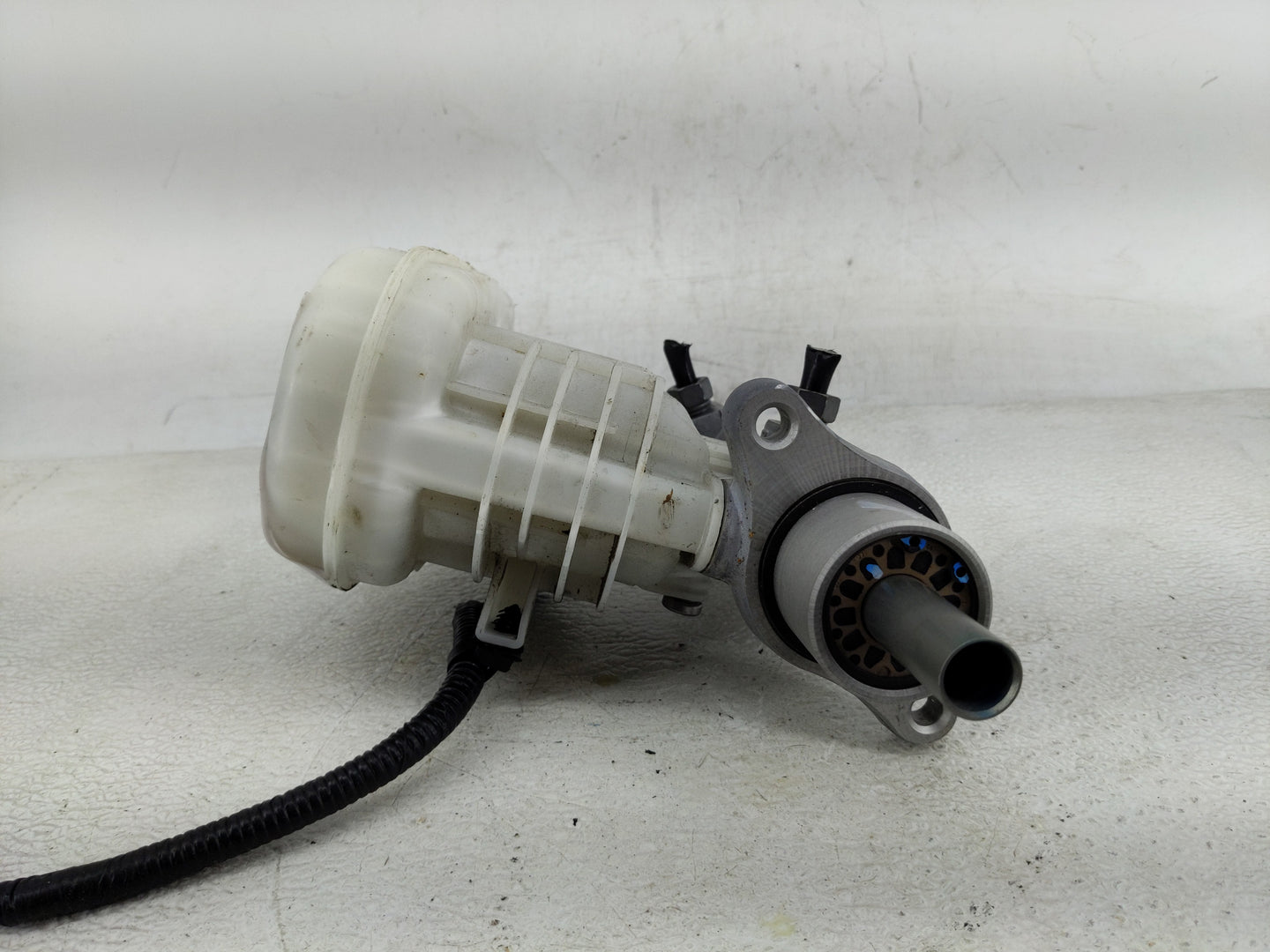 Ford Explorer Power Brake Booster Oem 1290073 - Oemusedautoparts1.com