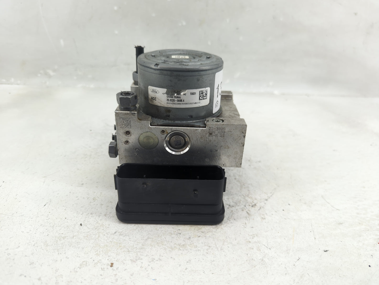 2018 Ford Explorer ABS Pump Control Module Replacement Fits OEM Used Auto Parts - Oemusedautoparts1.com