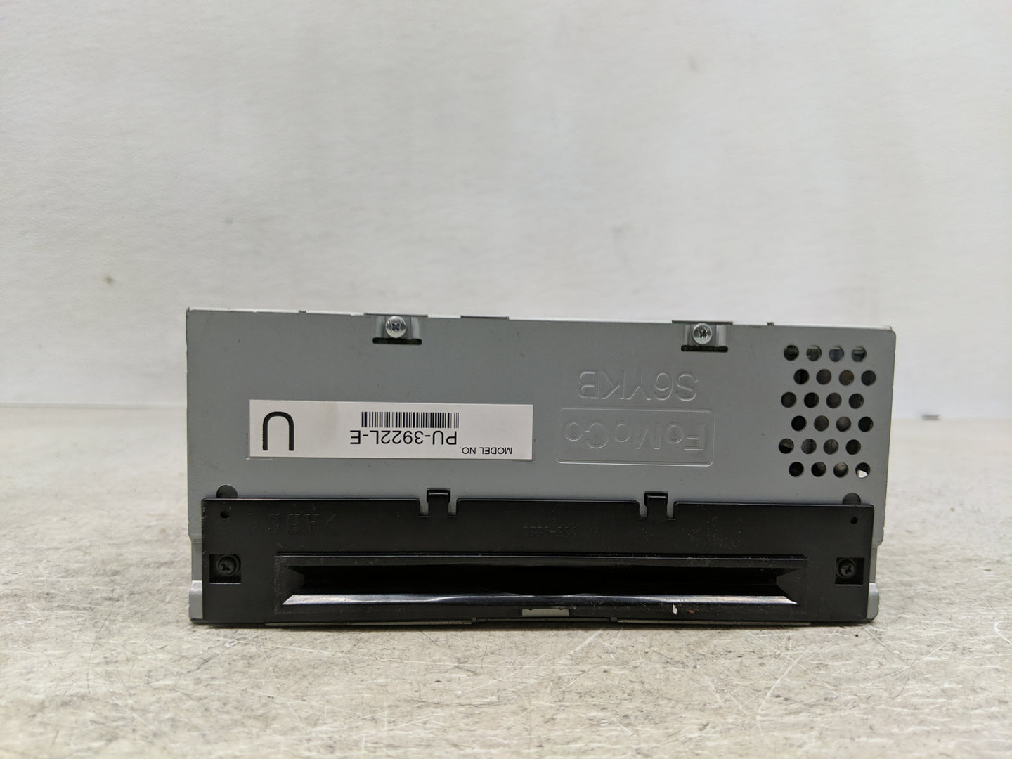 2018-2019 Ford Explorer Radio AM FM Cd Player Receiver Replacement P/N:JB5T-19C107-BB Fits Fits 2018 2019 OEM Used Auto Part