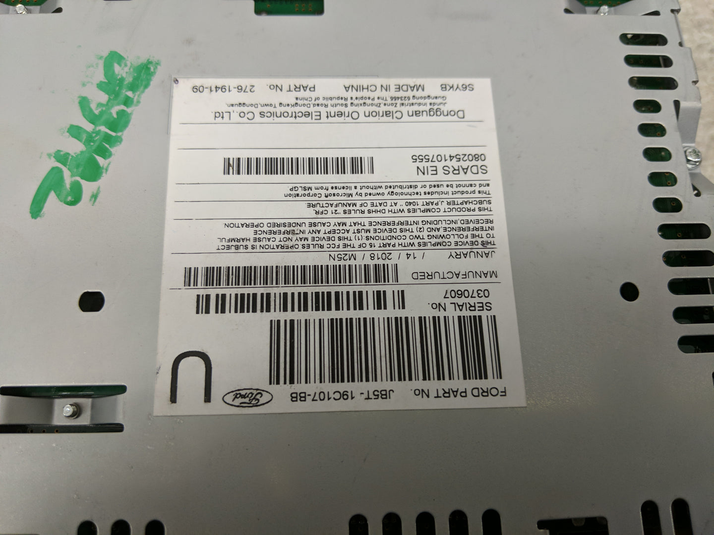 2018-2019 Ford Explorer Radio AM FM Cd Player Receiver Replacement P/N:JB5T-19C107-BB Fits Fits 2018 2019 OEM Used Auto Part