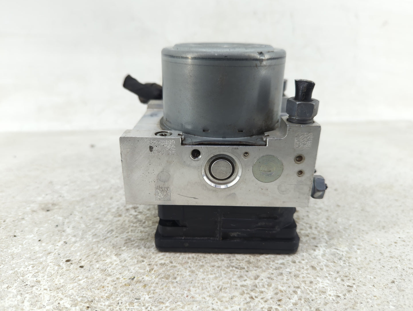 2018 Ford Explorer ABS Pump Control Module Replacement P/N:HB53-2C405-AC HB53-2C219-AB Fits OEM Used Auto Parts - Oemusedaut
