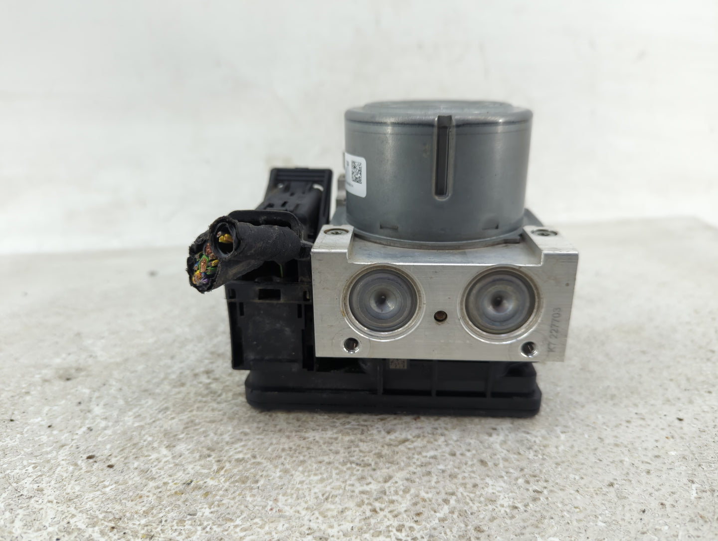 2018 Ford Explorer ABS Pump Control Module Replacement P/N:HB53-2C405-AC HB53-2C219-AB Fits OEM Used Auto Parts - Oemusedaut