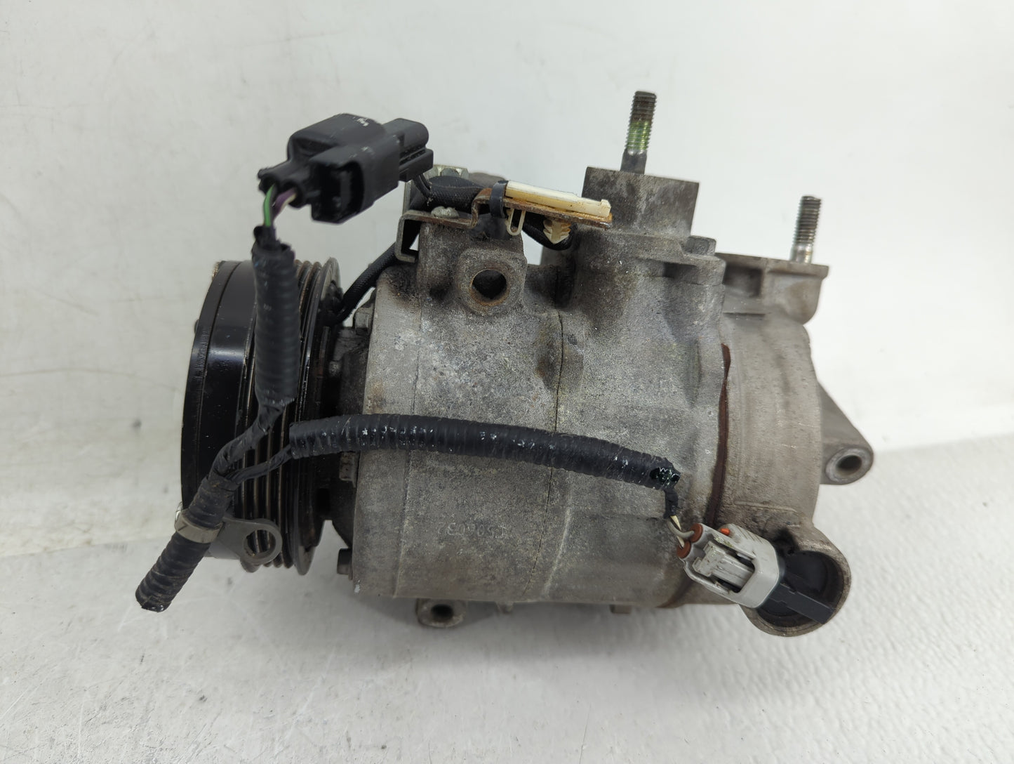 2018 Ford Explorer Air Conditioning A/c Ac Compressor Oem - Oemusedautoparts1.com