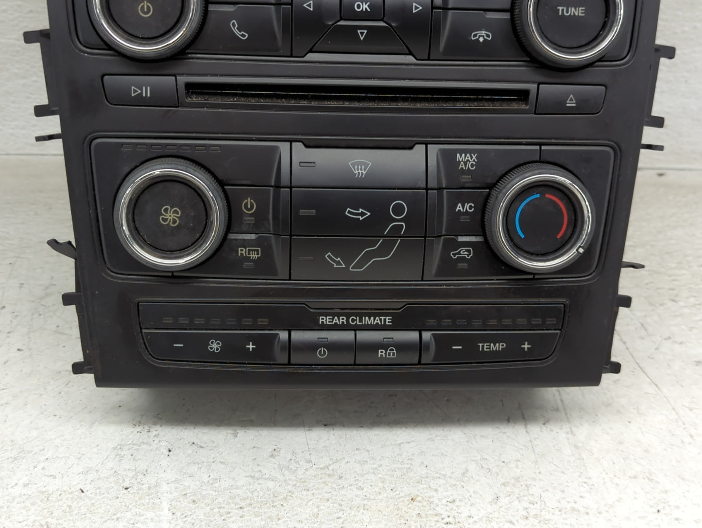 2016-2018 Ford Explorer Radio Control Panel - Oemusedautoparts1.com