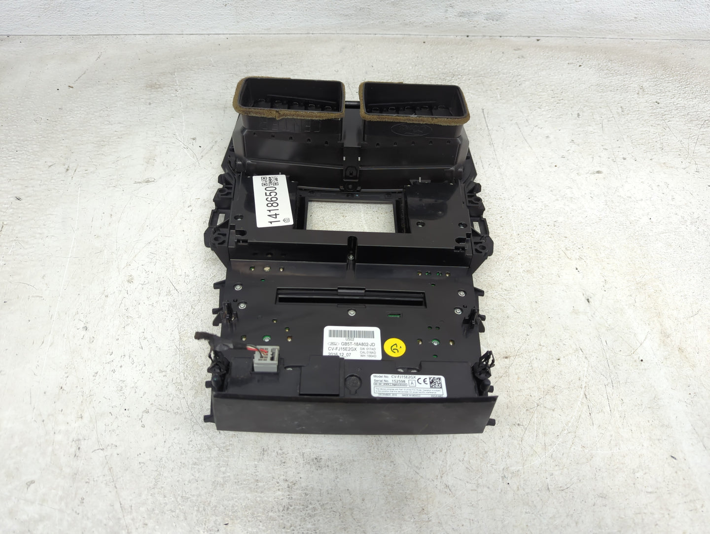 2016-2018 Ford Explorer Radio Control Panel - Oemusedautoparts1.com