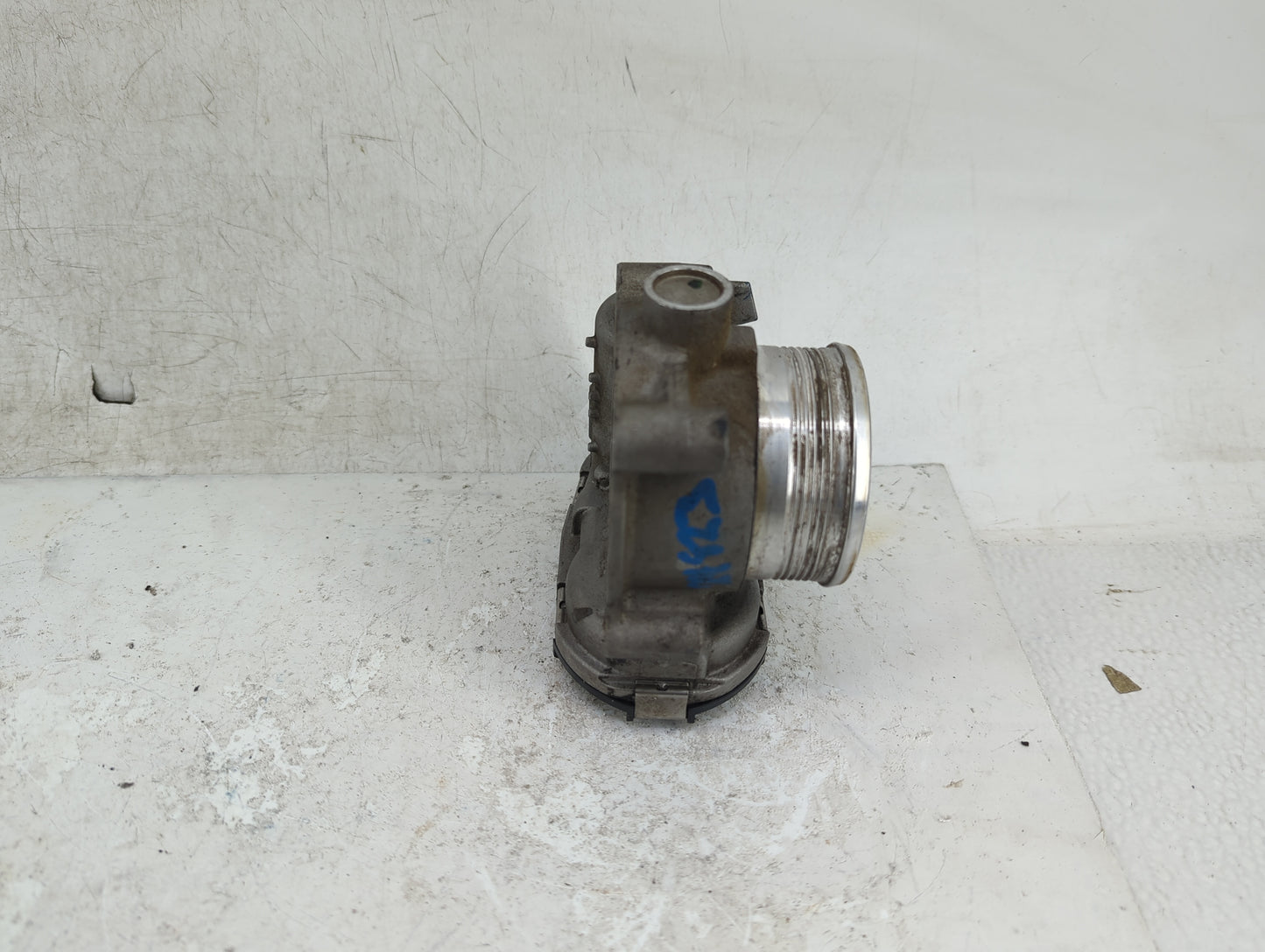 2016-2019 Ford Explorer Throttle Body P/N:DS7E-9F991-BB Fits Fits 2014 2015 2016 2017 2018 2019 2020 2021 2022 OEM Used Auto