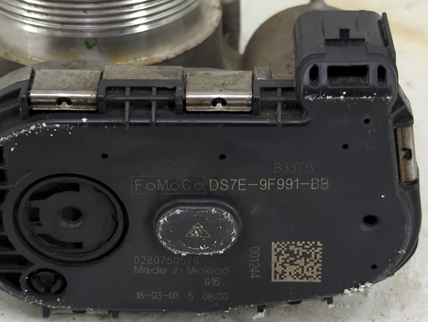 2016-2019 Ford Explorer Throttle Body P/N:DS7E-9F991-BB Fits Fits 2014 2015 2016 2017 2018 2019 2020 2021 2022 OEM Used Auto