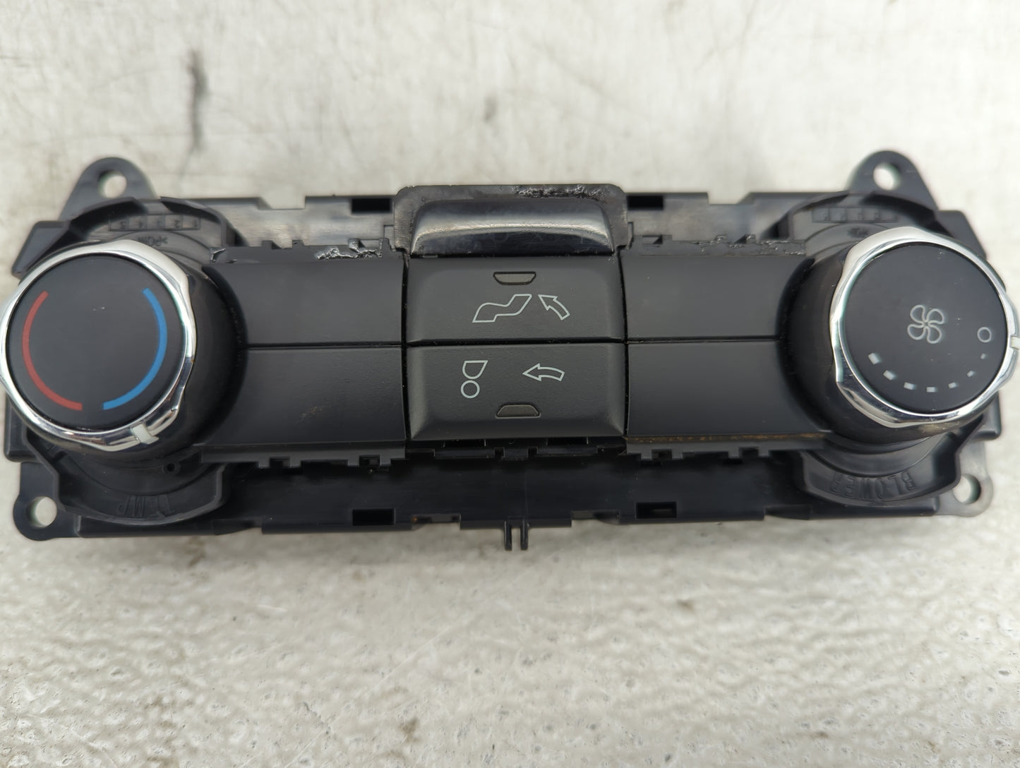 2018 Ford Explorer Climate Control Module Temperature AC/Heater Replacement P/N:GB5T-19980-BE Fits OEM Used Auto Parts - Oem