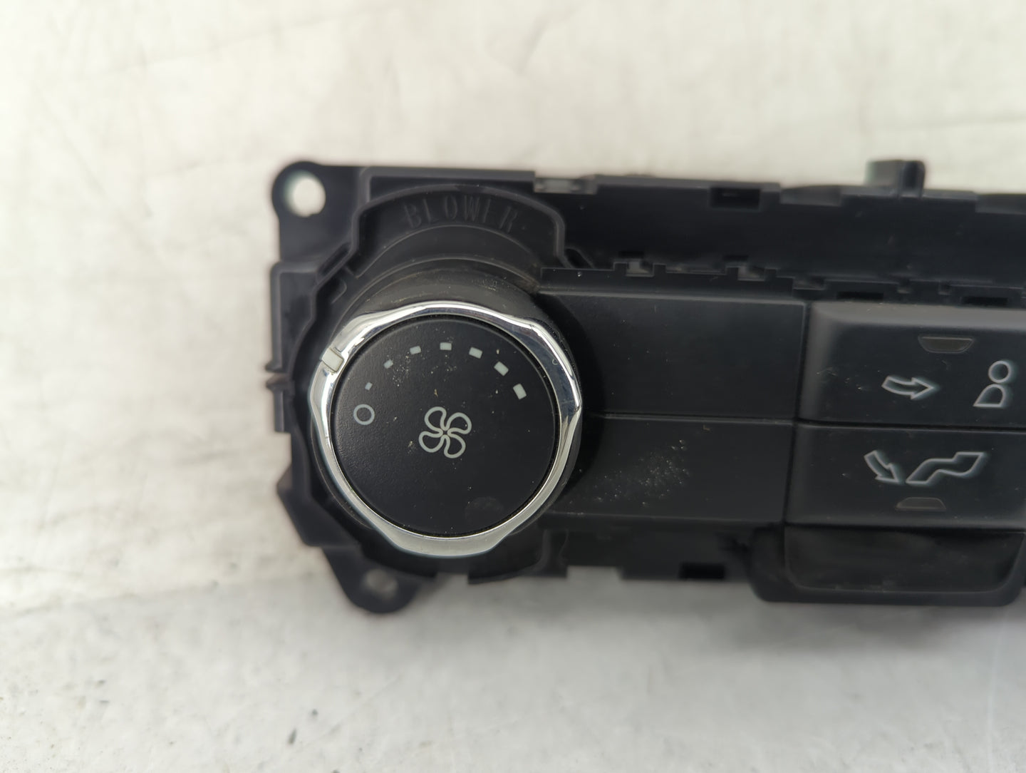 2018 Ford Explorer Climate Control Module Temperature AC/Heater Replacement P/N:GB5T-19980-BD GB5T-19980-CE Fits OEM Used Au
