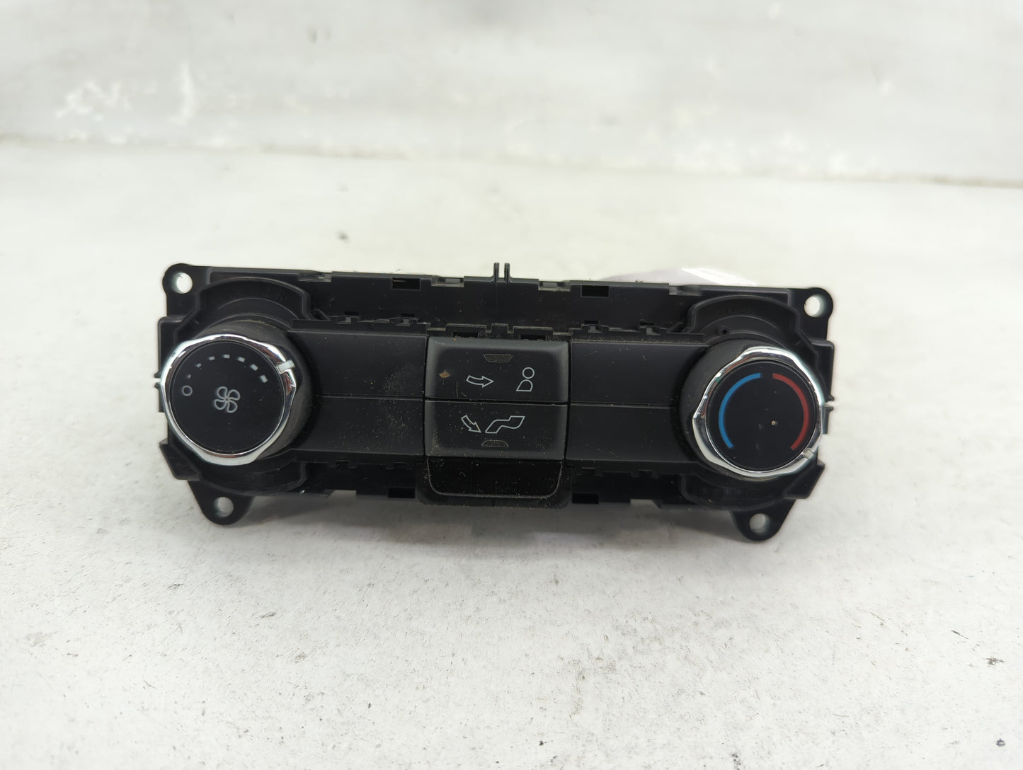 2018 Ford Explorer Climate Control Module Temperature AC/Heater Replacement P/N:GB5T-19980-BE Fits OEM Used Auto Parts - Oem