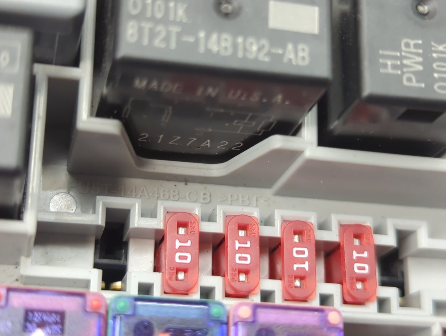2018-2019 Ford Explorer Fusebox Fuse Box Panel Relay Module P/N:8T2T-14B192-AB 8T2T-14B192-BA, 8T2T-CA Fits Fits 2018 2019 O