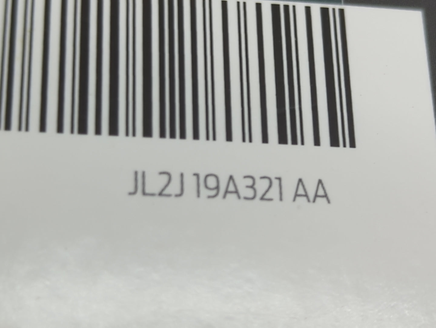 2018 Ford Explorer Owners Manual Book Guide P/N:JL2J19A321AA OEM Used Auto Parts - Oemusedautoparts1.com