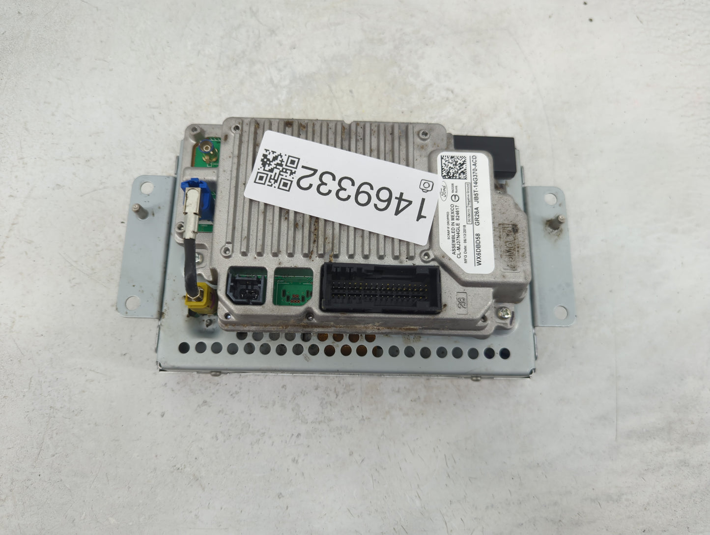 2019-2019 Ford Explorer Information Display Screen 1469332 - Oemusedautoparts1.com