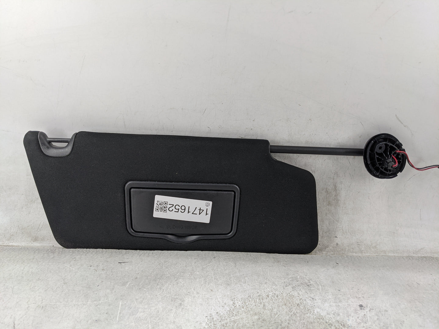 2018 Ford Explorer Sun Visor Shade Replacement Passenger Right Mirror Fits OEM Used Auto Parts - Oemusedautoparts1.com